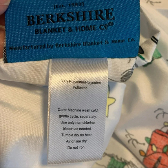 Berkshire Peanuts Snoopy Christmas Wreath Cactus Lights Full Flat Sheet 80x96" - Picture 5 of 7